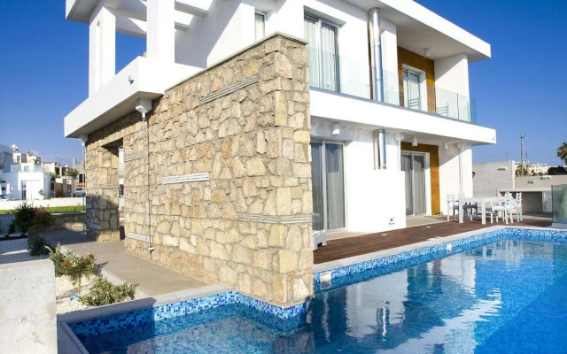 Paradise Cove Beach Villas
