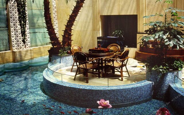 Royal International Hotel