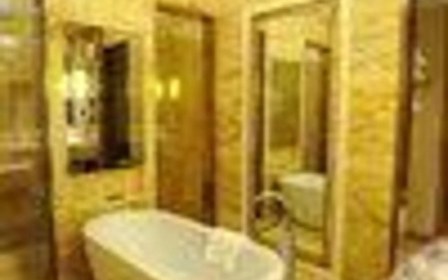 Anning Golden Age Hotel