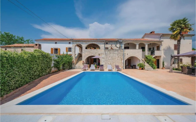 Apartment Baderna 13