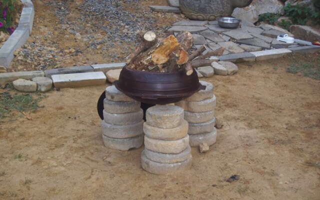 Seosan Pinehealing Pension
