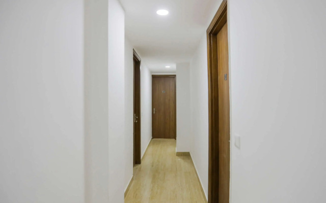 OYO 79600 The Premium Villa