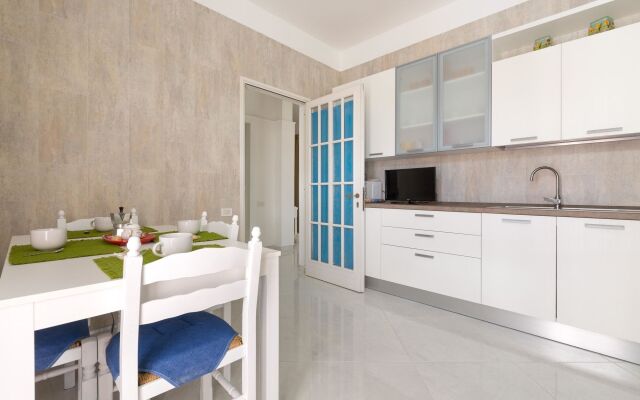 614 Riva degli Angeli by Barbarhouse