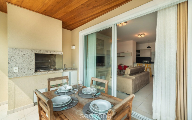 Apto beira mar com vista Praia do Santinho ASR204