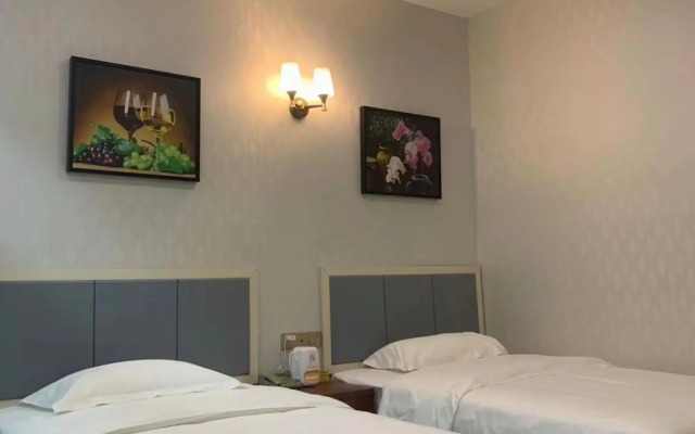 Deyuanchun Hotel
