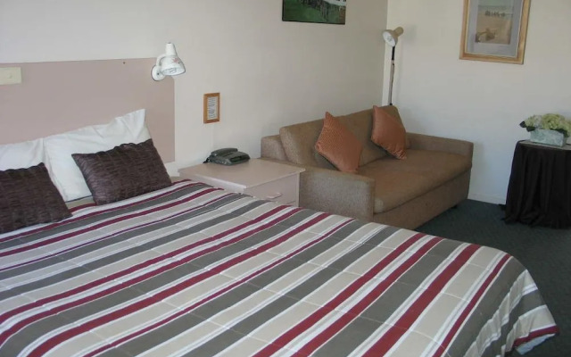 Balnarring Village Motor Inn