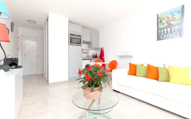 Studio In Cannes With Wonderful City View Terrace And Wifi 50 M From The Beach - Apartment in Cannes - Photo 4