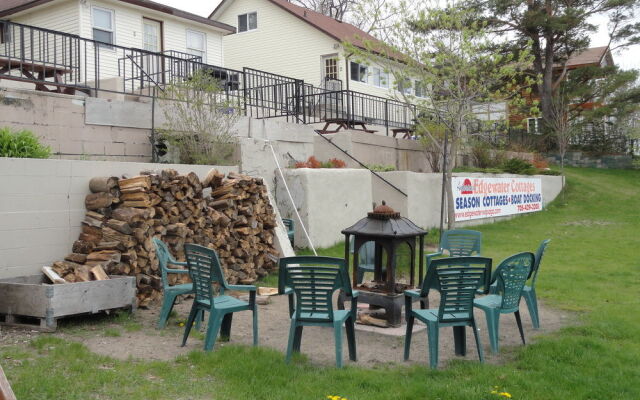 Edgewater Resorts - Edgewater Cottages