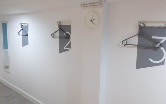 A Dude Mini Hostel - Adults Only