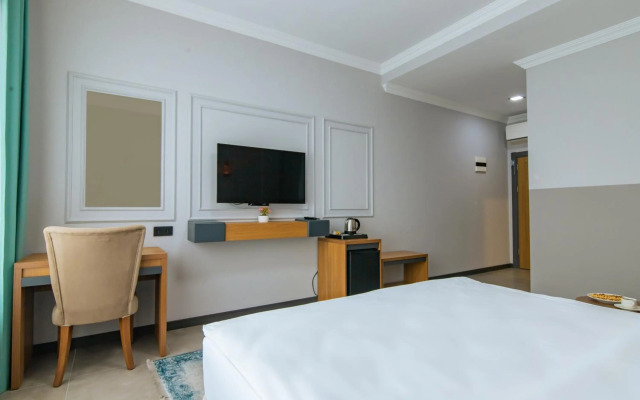 Fevzi Hoca Hotel