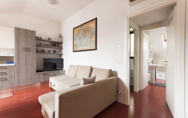 Intimate Attic Flat near Politecnico University