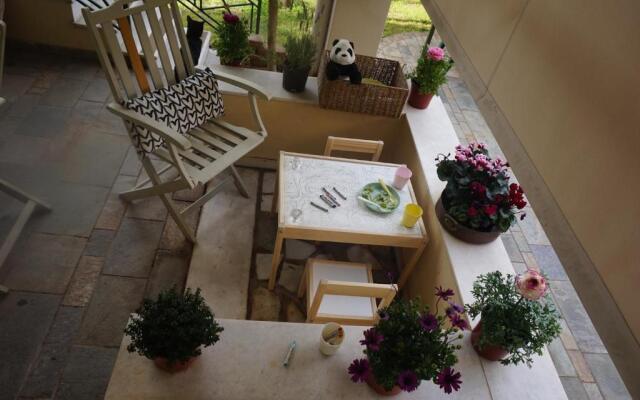 Independent Entrance Apt 130M2 Garden Private Parking