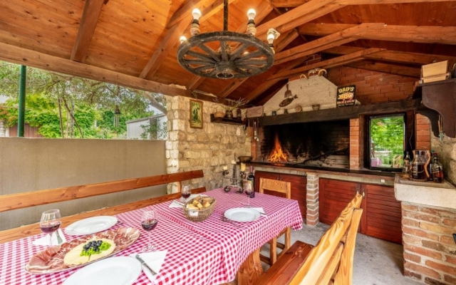 Apartment Bosko - 30m from the sea with parking: A3 Nin, Zadar riviera