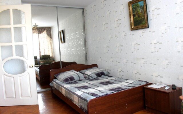 Apartament Na Krasnoznamenskoy 8