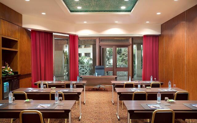 Hilton Yaounde