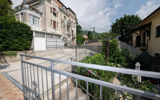 Studio apartman Tasha