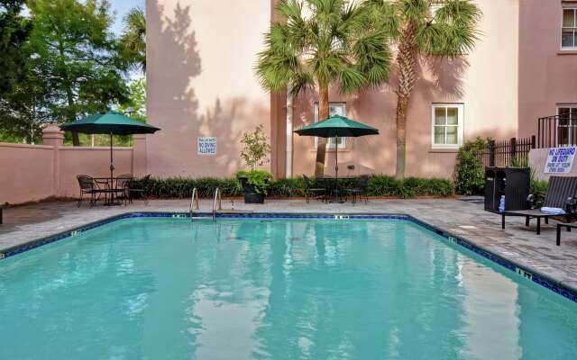 Embassy Suites by Hilton Charleston Historic District
