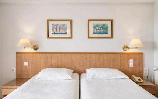 Danae Hotel