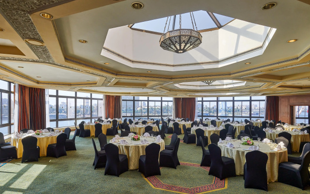 Semiramis hotel