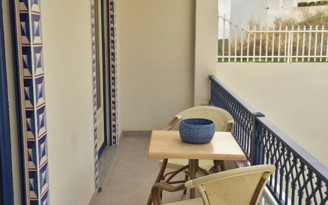 Al-Buhera Blue Apartment