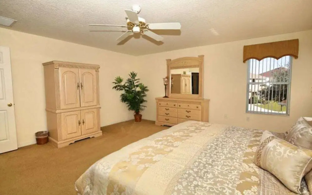 Windward Bay 4 bed / 3.5 bath home