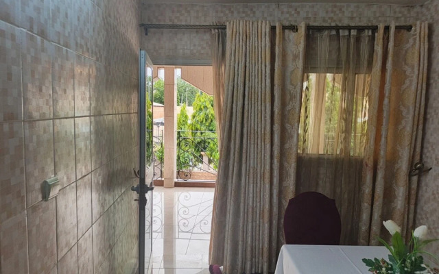 Newtown Palace Hotel