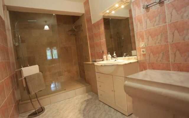 Villa Regain