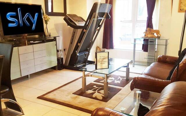 The Worsley Exclusive 2 Bed Apartment W