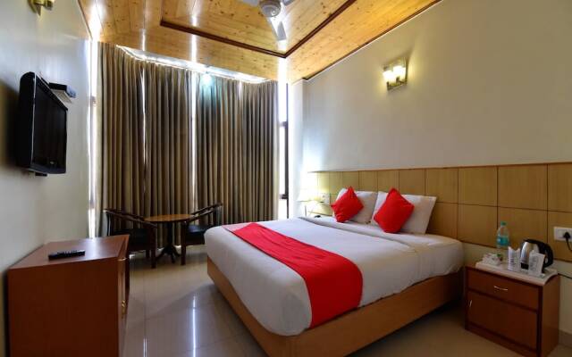 OYO 1492 Hotel Broadway Inn