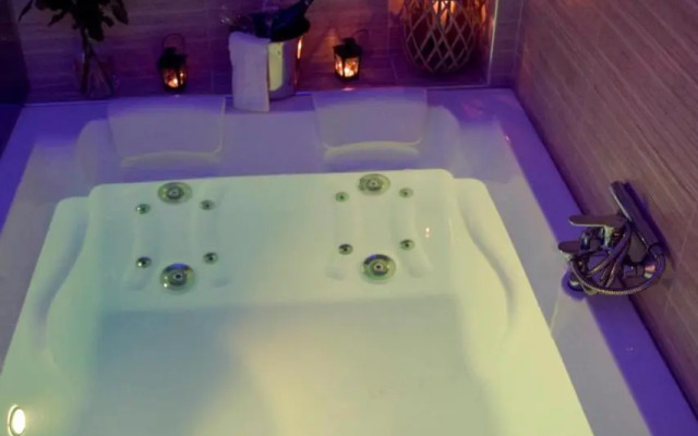 Nephele Luxury Suite