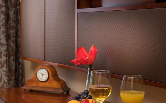 Golden Ball Club Hotel & Fitness