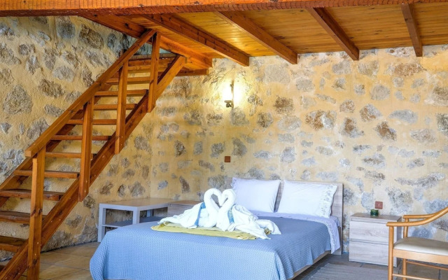 Inviting Villa In Palaiochora With Sea And Mountain Views