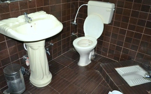 Hotel Mrignayani Pachmarhi