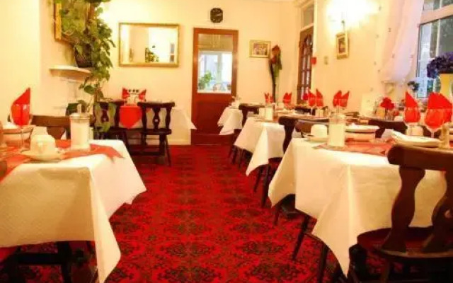 Lynwood Guest House