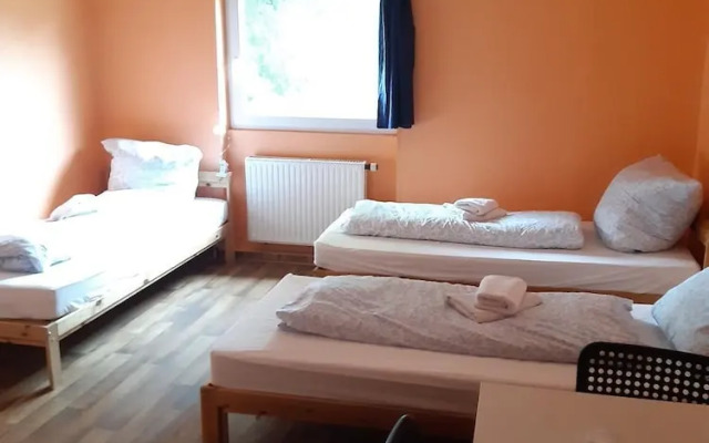2-Rent Group Hostel Apartments EVE74