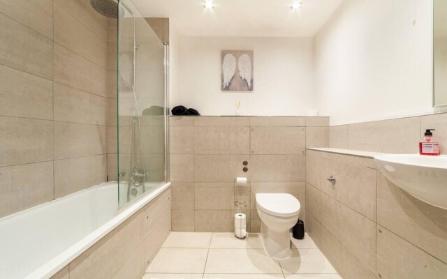 Immaculate 1-bed Apartment in London - Mydas Place