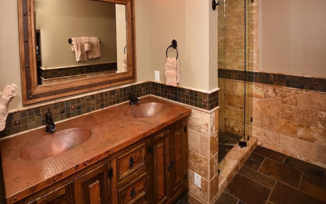 Potato Patch Club - 5 Br Townhouse