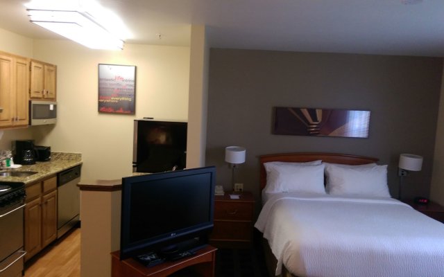 TownePlace Suites by Marriott Indianapolis Park 100