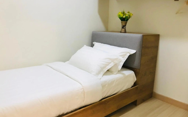 Eyu@Timurbay Seaview Residence – Guest Rooms – Balok