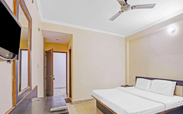 OYO 84081 Hotel Suhani Katra