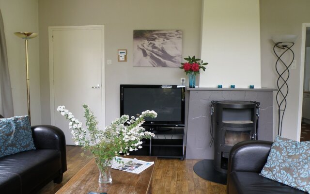 Beautiful Family House With Spacious Garden by the North Sea