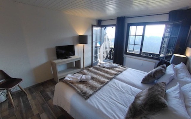 Champoussin Lodge