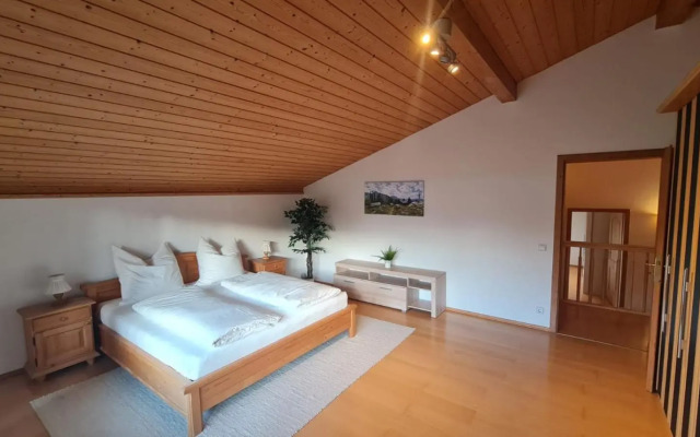 Schönes Ferienhaus am Herrenberg