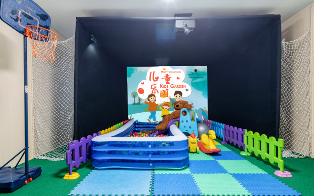 Regal Plaza Hotel & Residence Waigaoqiao