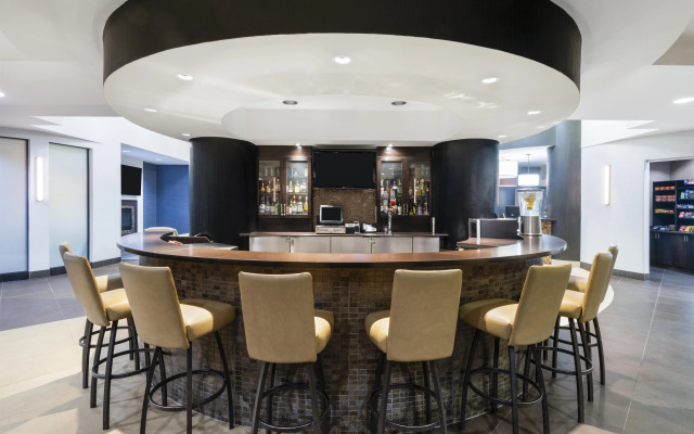 Best Western Premier Freeport Inn Calgary Airport