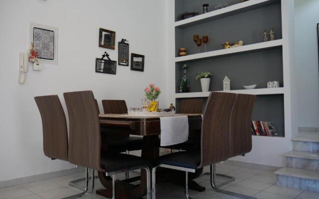 Rosy's House