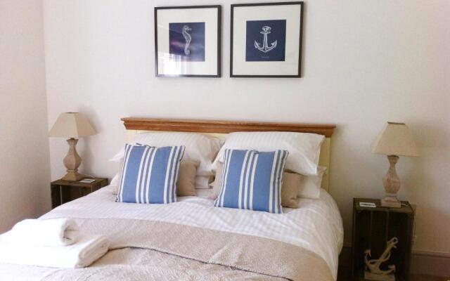 Harbour Retreat Padstow - Entire Apartment