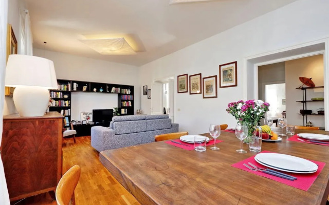 Luxury, Large Flat With Terrace on Vatican Walls