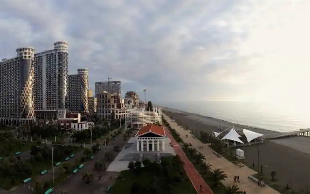 Silk Road Sea Towers Batumi Apart Hotel