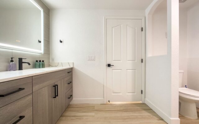 CozySuites at Kierland Commons